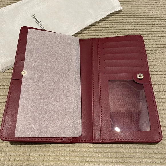 Lark and Ives Vegan wallet - Picture 5 of 8